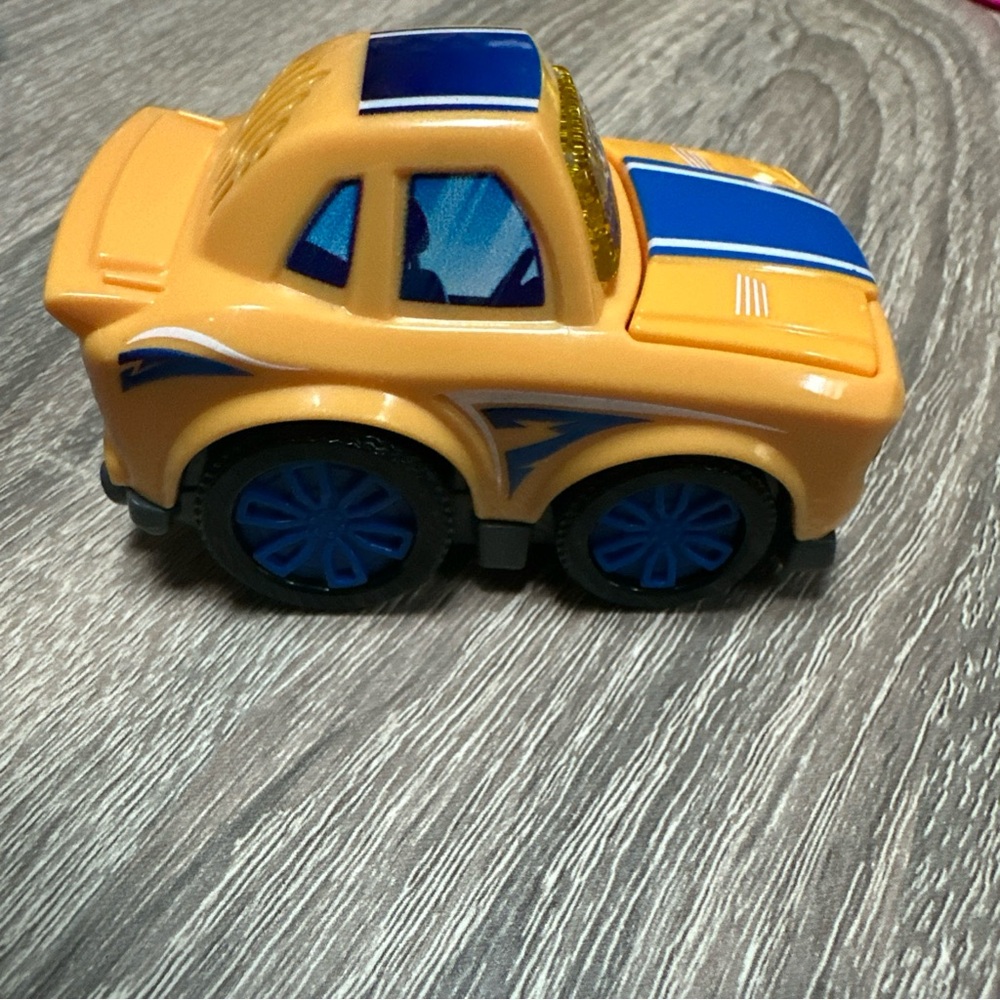 VTech Go! Go! Smart Wheels Race Car Vehicles Light Sound‎ Talks Works Yellow